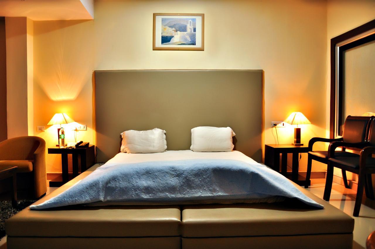 Hotel Unite Патханкот Экстерьер фото